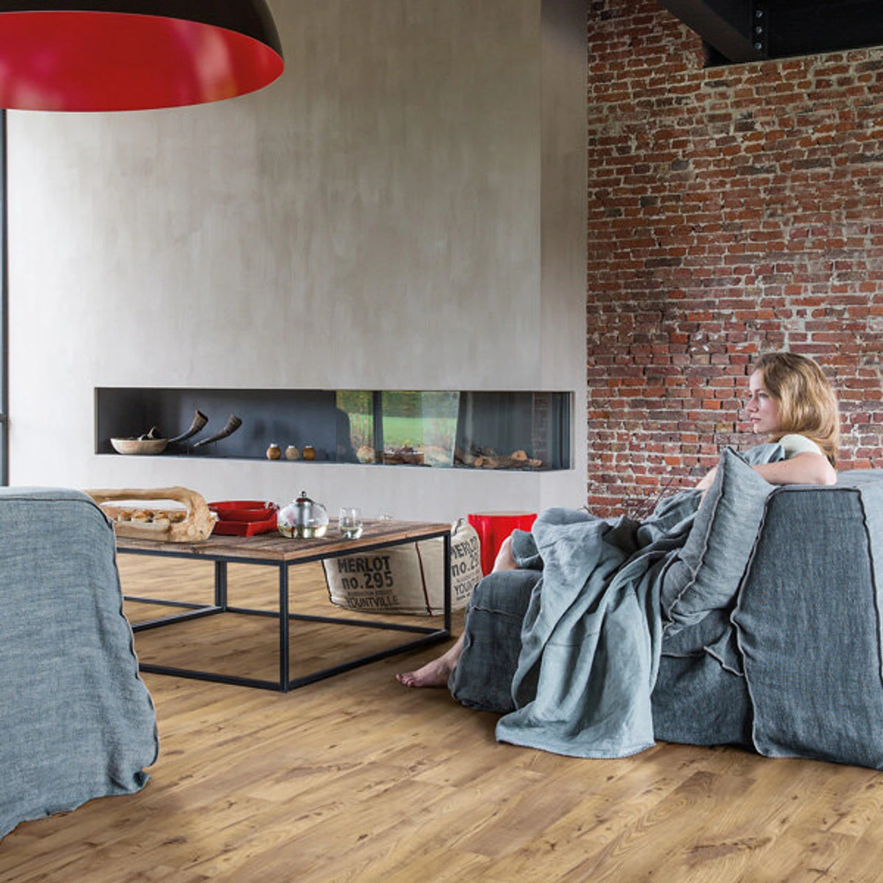 Quick Step Balance Click Vintage Chestnut Natural Classic Livyn Vinyl Flooring (2.105m2) 5 Quick Step Balance Click Vintage Chestnut Natural Classic Livyn Vinyl Flooring (2.105m2) - Image 3