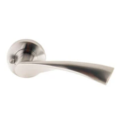 Flex Lever Door Handle Privacy Latch Set On Round Rose SCP