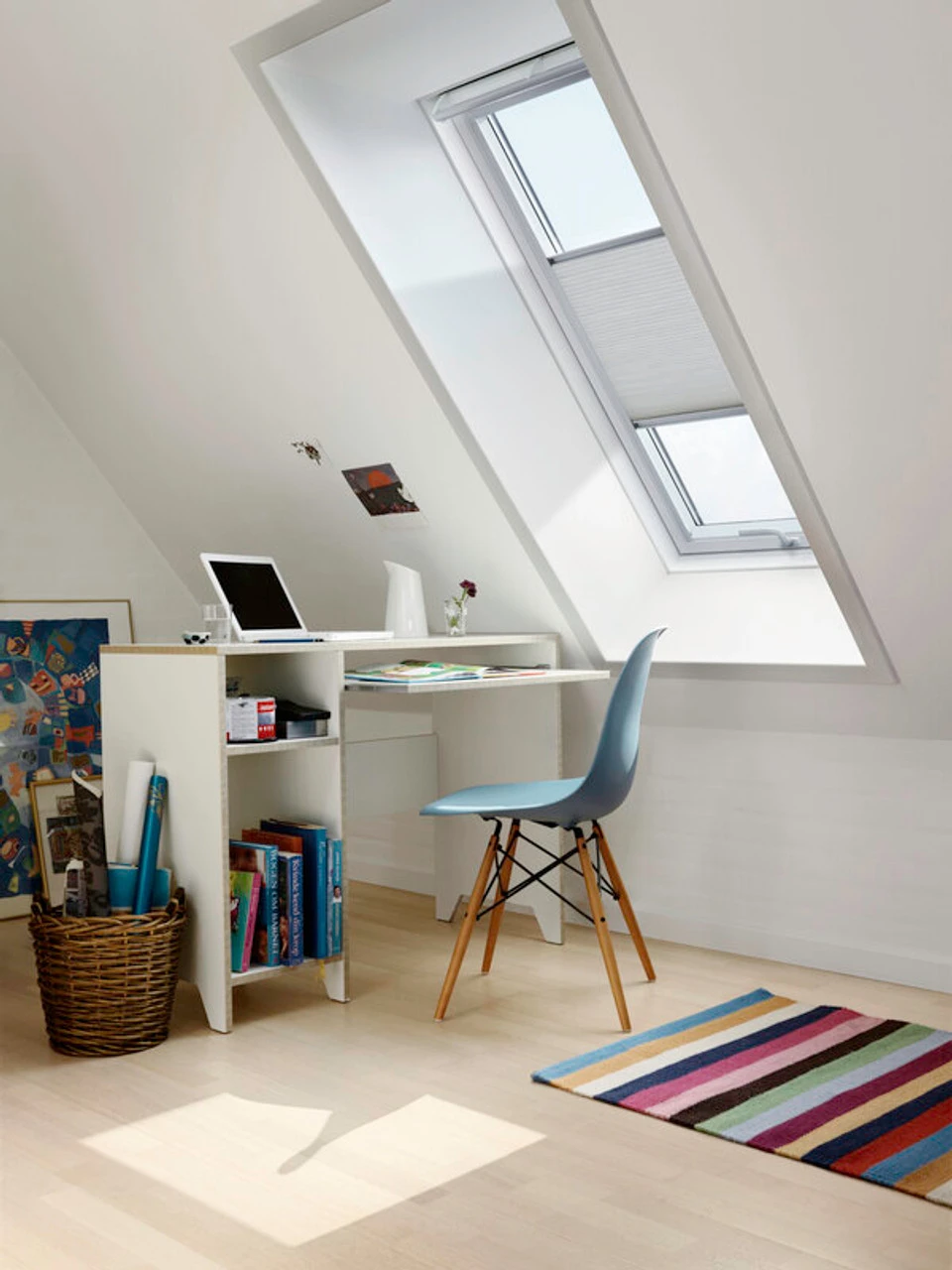 VELUX GPL 2070 Top Hung Roof Window White Painted (PK/CK/FK/UK/MK/SK) Various Sizes 9 VELUX GPL 2070 Top Hung Roof Window White Painted (PK/CK/FK/UK/MK/SK) Various Sizes - Image 7