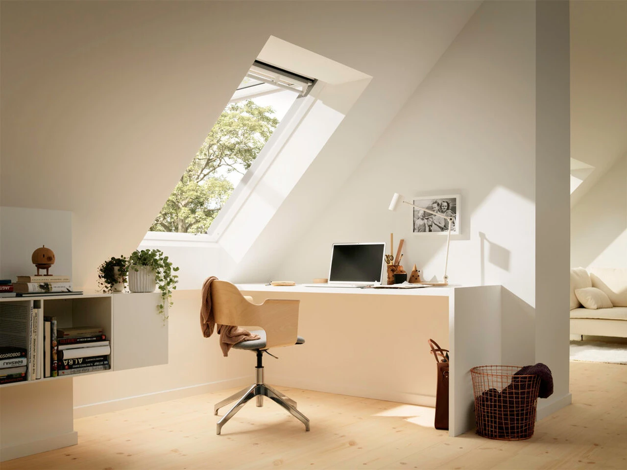 VELUX GPL 2070 Top Hung Roof Window White Painted (PK/CK/FK/UK/MK/SK) Various Sizes 11 VELUX GPL 2070 Top Hung Roof Window White Painted (PK/CK/FK/UK/MK/SK) Various Sizes - Image 9