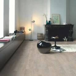 Quick Step Classic Old Oak Light Grey Laminate Flooring (1.596m2) -House Flex Shop t.tlx tQtU34z.jtUUCvWS9t.te58tg. 92253.1687591698